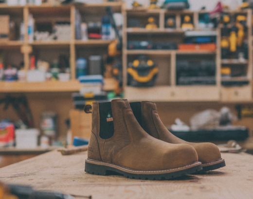 Men's Kodiak McKinney Composite Toe Chelsea Safety Work Boot- K4TCBN